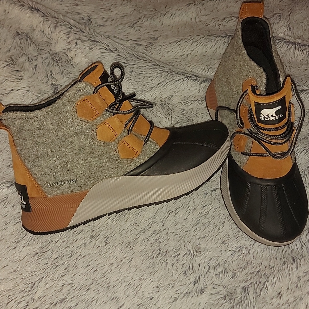 Sorel booties